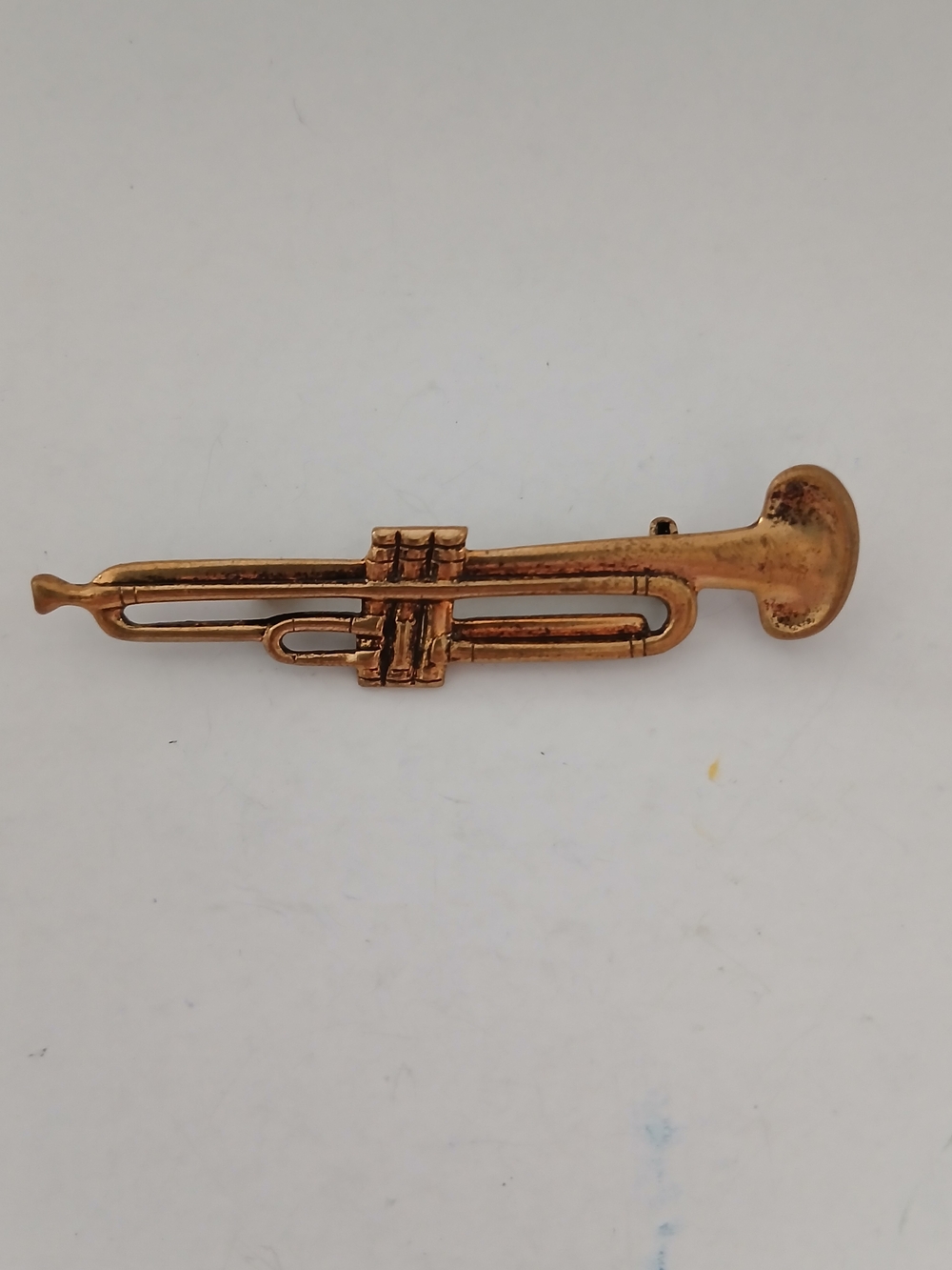 Gold-tone Trumpet Brooch Pin - Women's Accessory